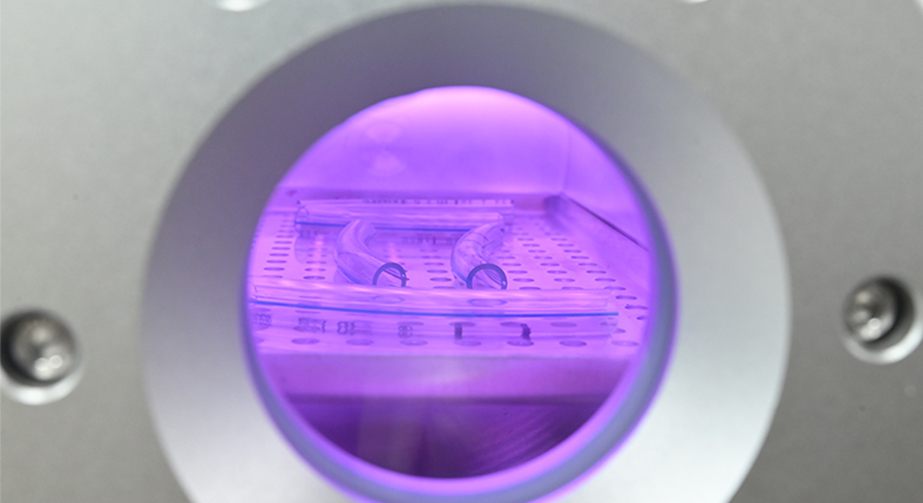 O2等離子體處理硅橡膠醫(yī)用導管表面提高后續(xù)涂層結(jié)合強度